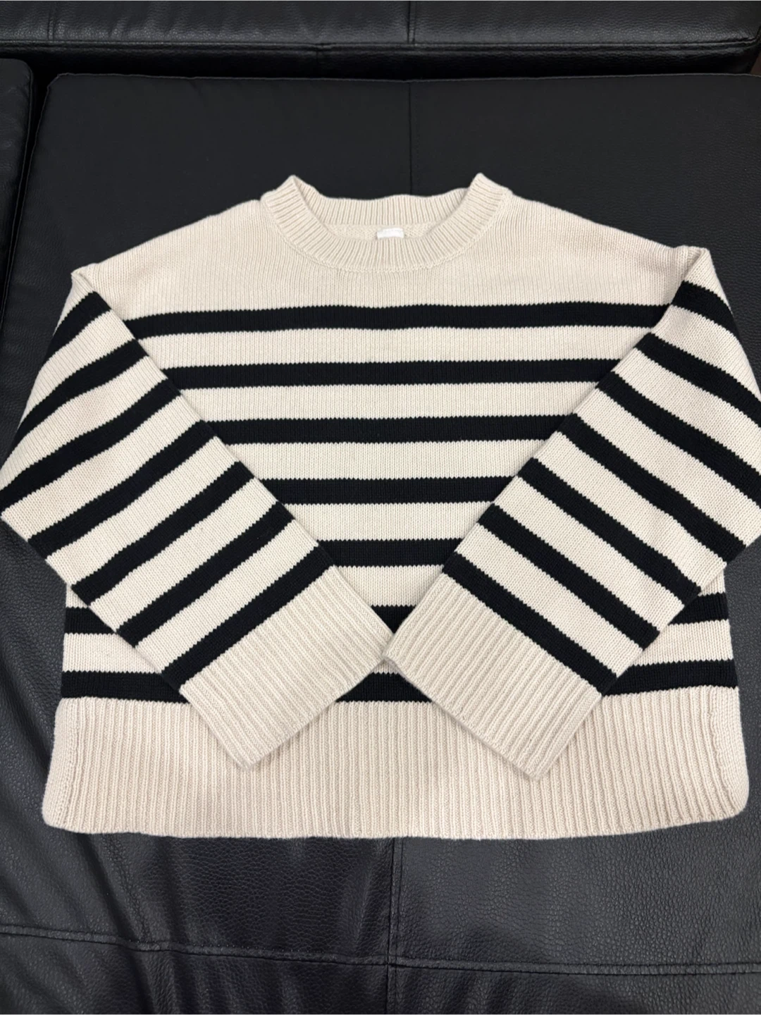 Striped Sweater L/G (10-12) kids