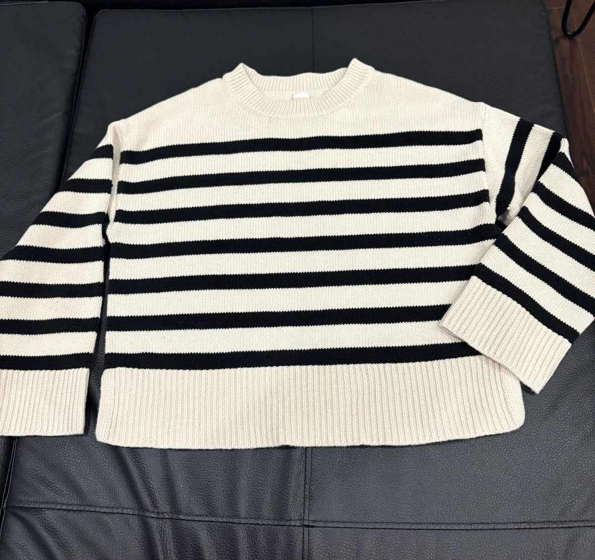 Striped Sweater L/G (10-12) kids - photo 2