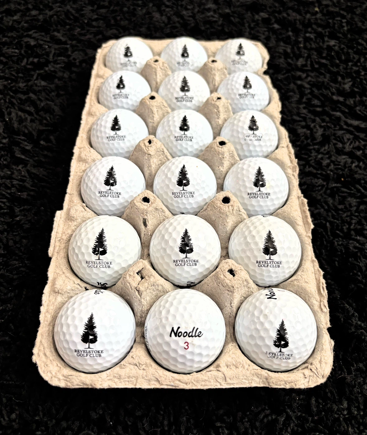18 Revelstoke Golf Club Golf Balls