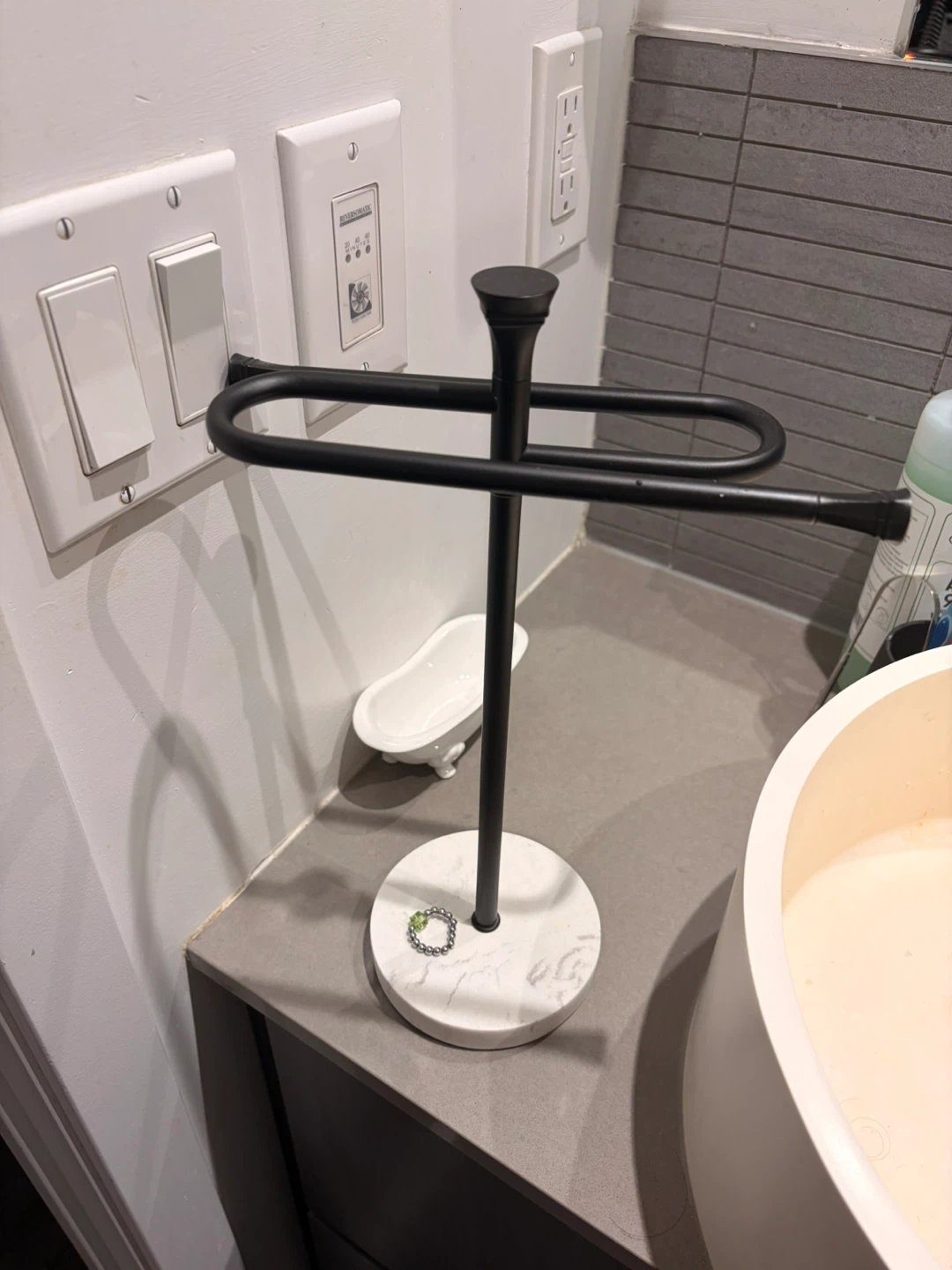 Black Towel Rack with Marble Base