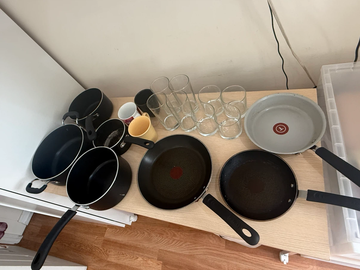 T-Fal Cookware Set with Glasses and Mugs