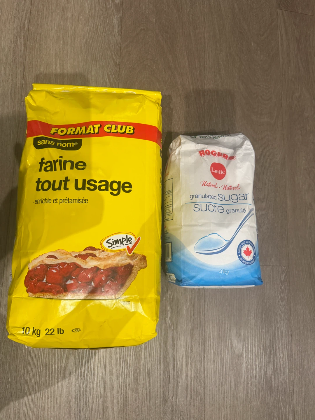 10kg white flour and Rogers Sugar 4kg - photo 2