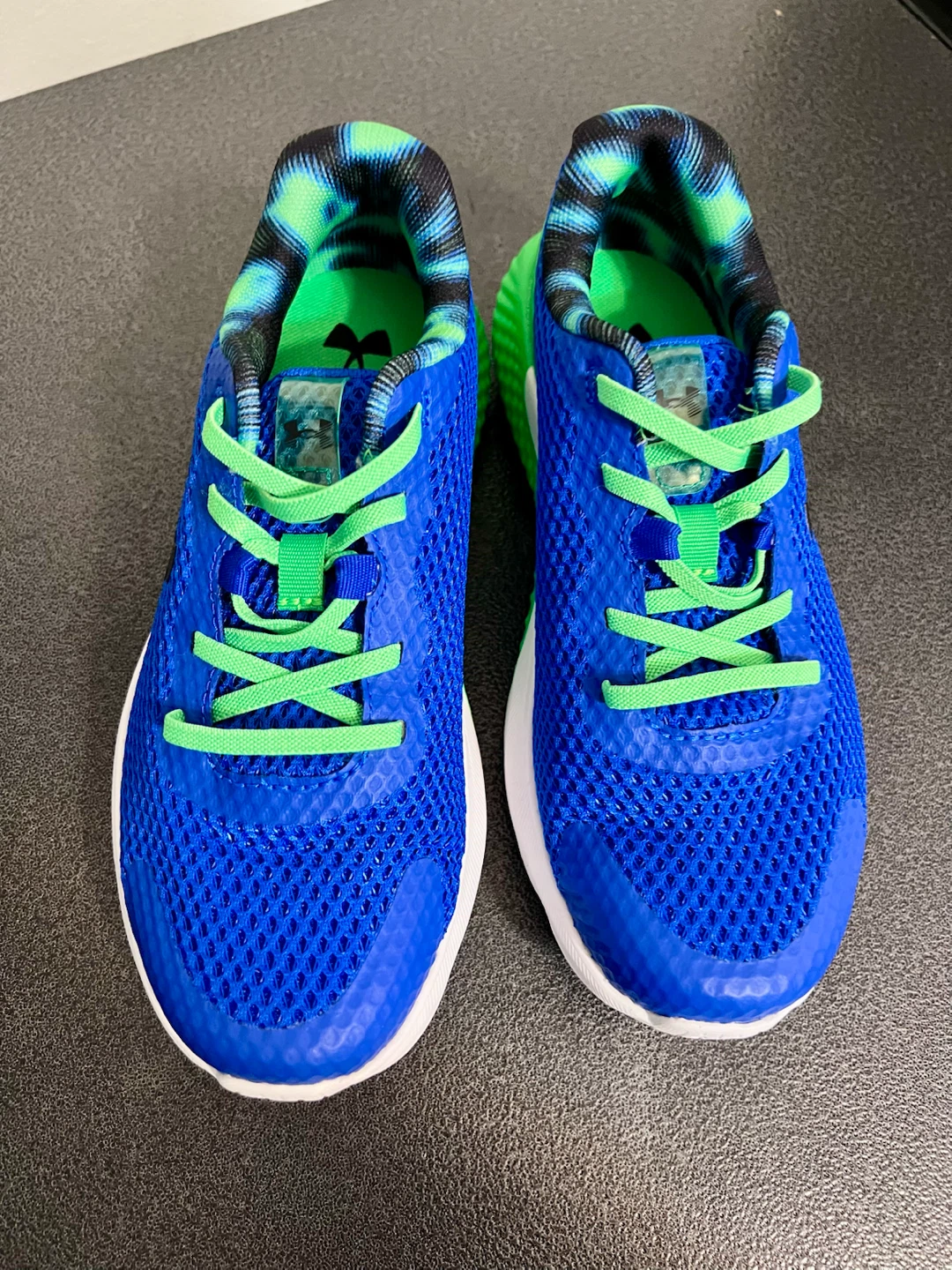 Under Armour Kids Running Shoes – Size 2Y – BRAND NEW - photo 4
