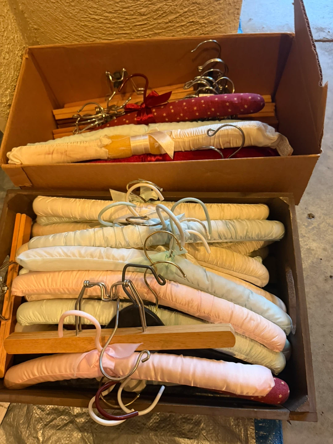 25+ padded hangers