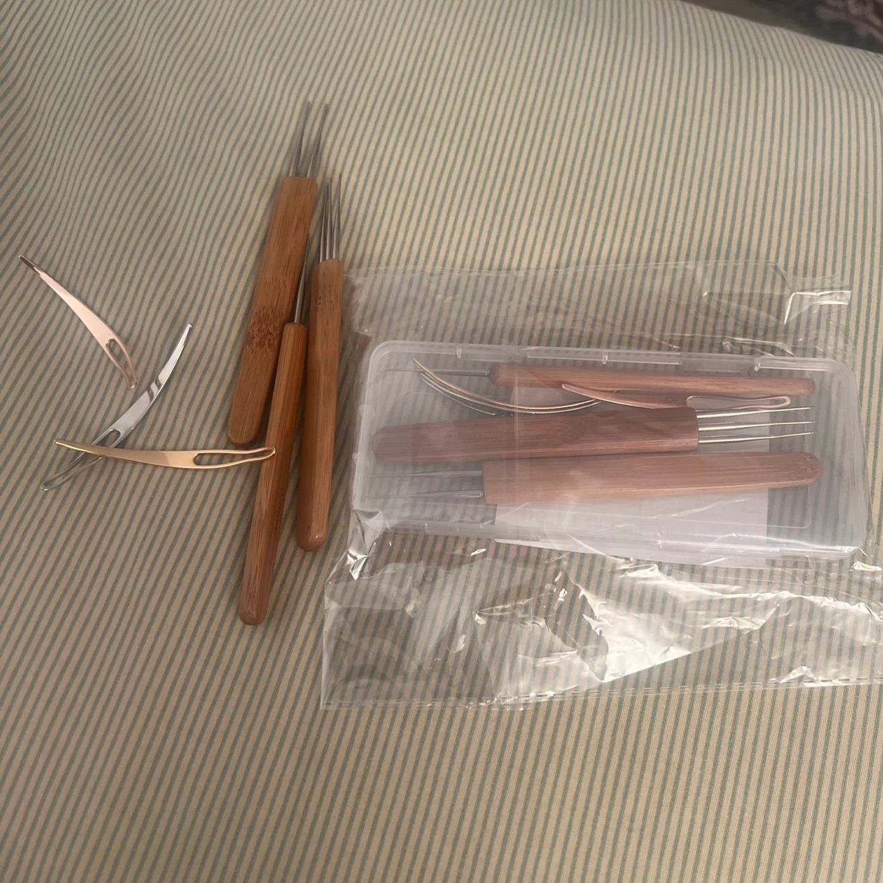 Hook for locks - photo 4