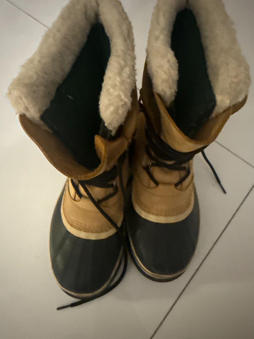 Sorel Winter Boots Tan and Black - photo 4