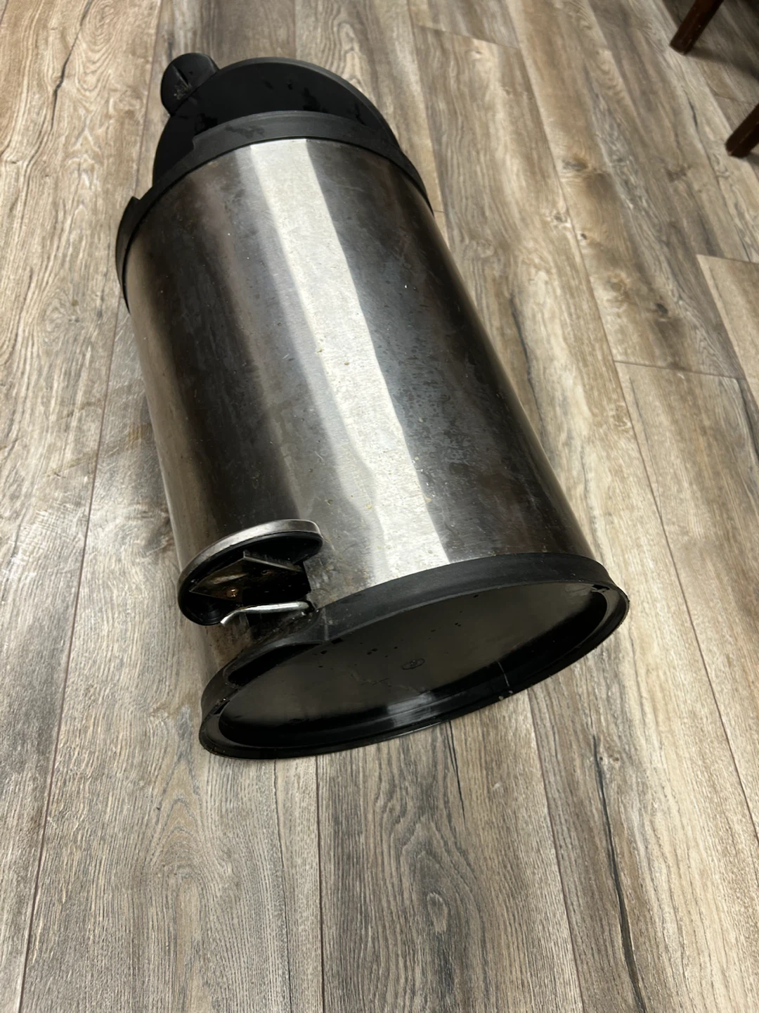 Stainless Steel Step Trash Can - photo 5