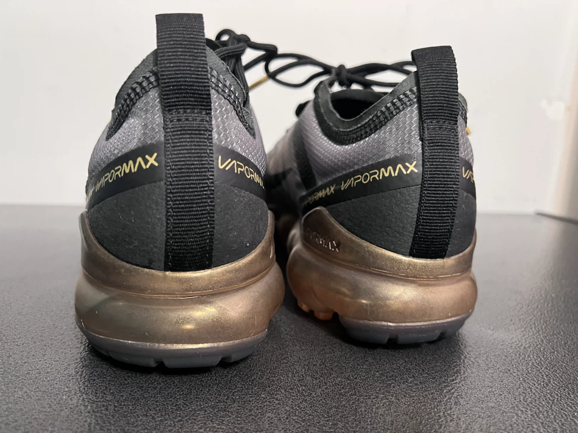 Nike Air VaporMax 2019 Black & Metallic Gold – Men’s Size 9 - photo 3