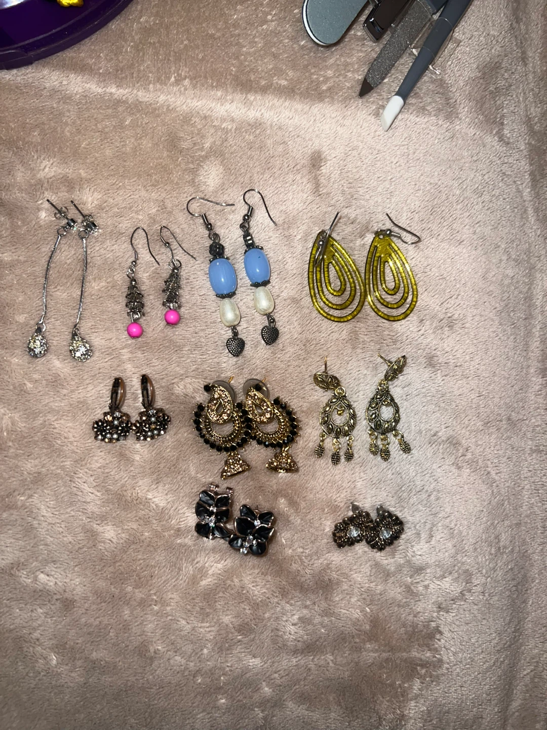 Assorted Fashion Earrings Set-9 pairs - photo 2