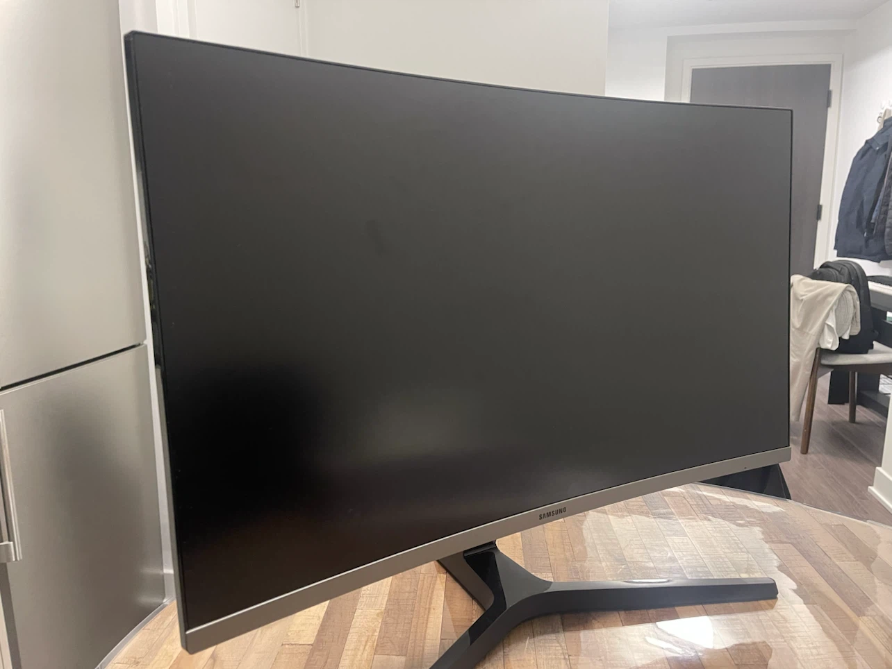 Samsung 27-inch Curved Monitor - photo 2