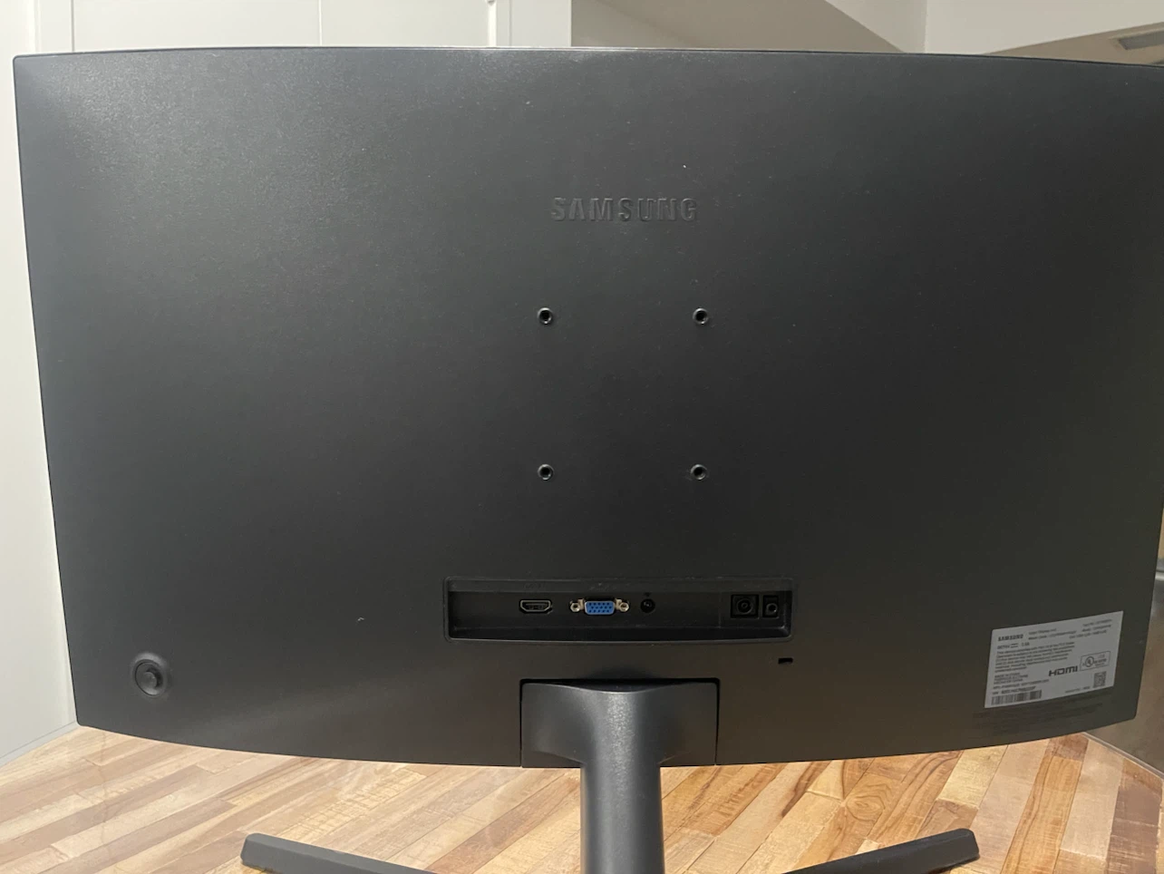 Samsung 27-inch Curved Monitor - photo 3