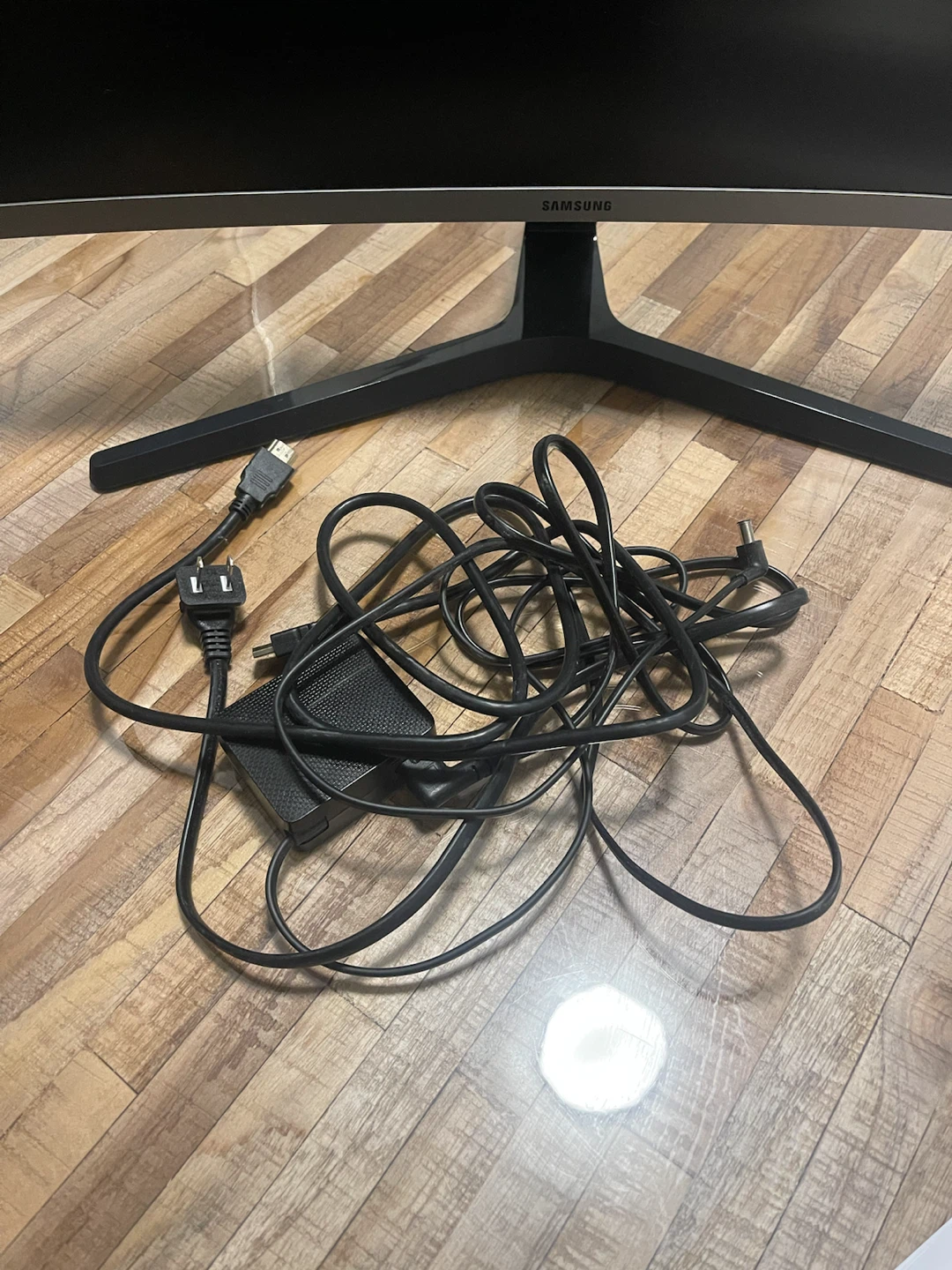 Samsung 27-inch Curved Monitor - photo 5