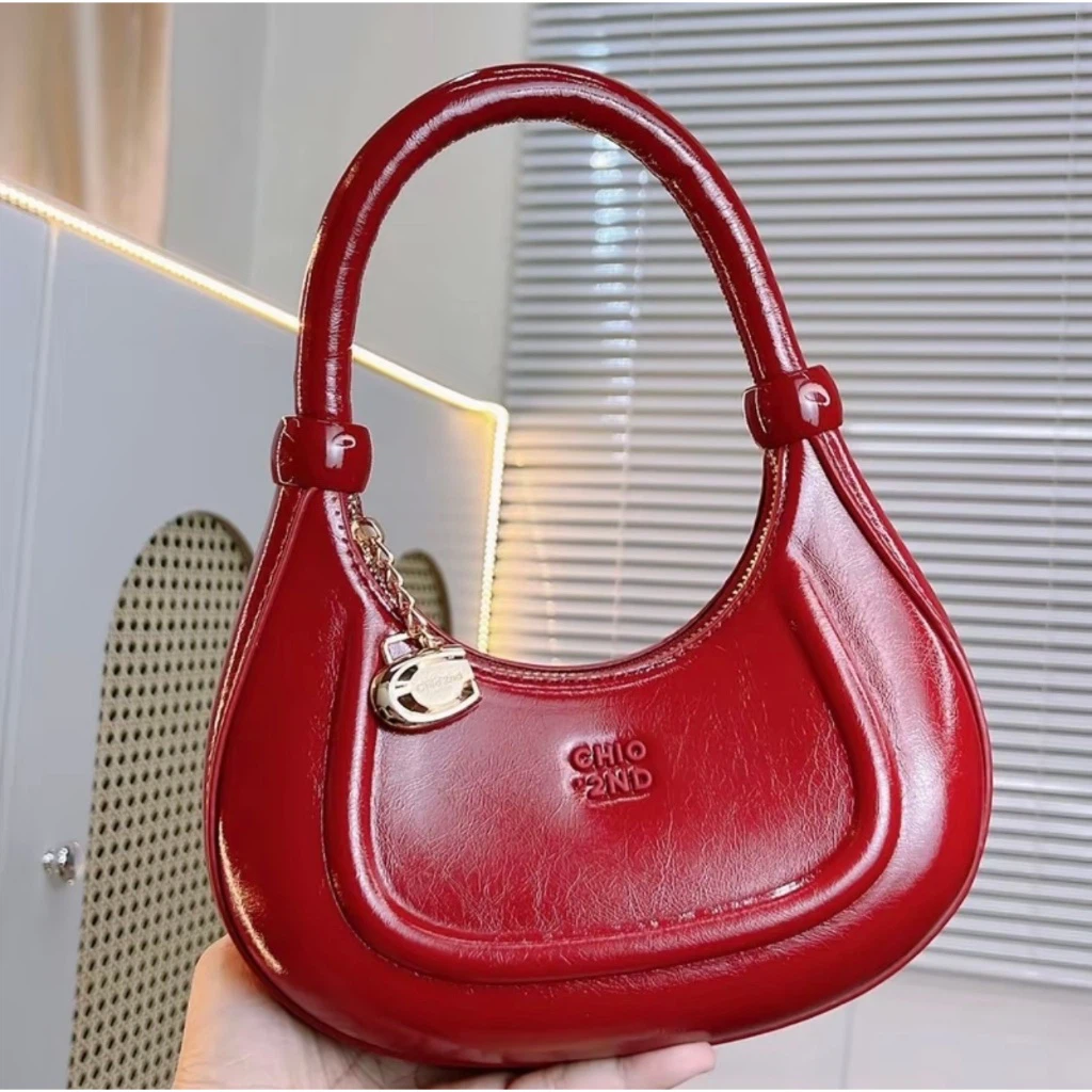 Three stylish assorted mini handbags - photo 2