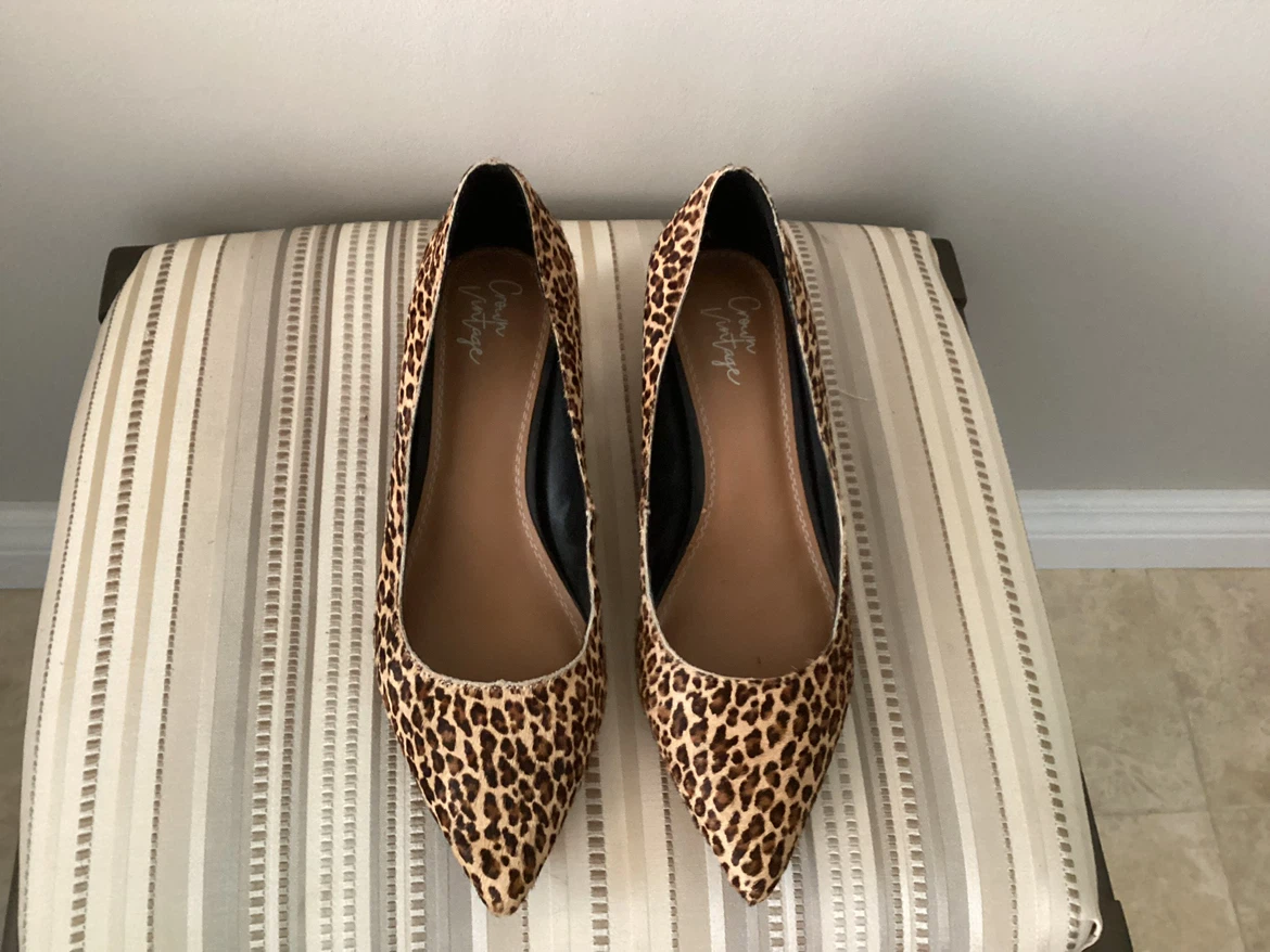 LADIES SIZE 6.5M DRESS SHOES (READ LISTING)