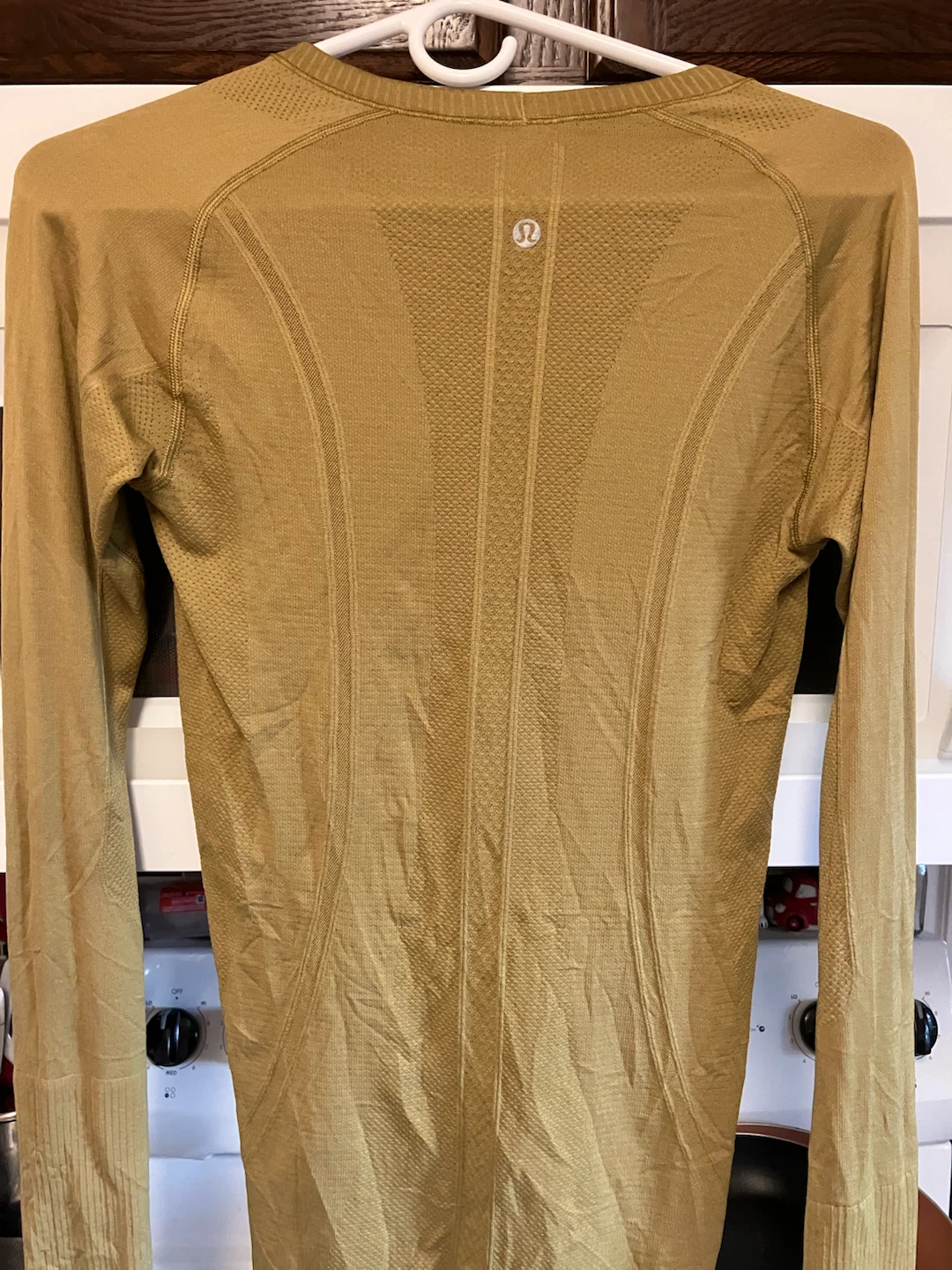 Lululemon Long Sleeve Athletic Top - photo 2