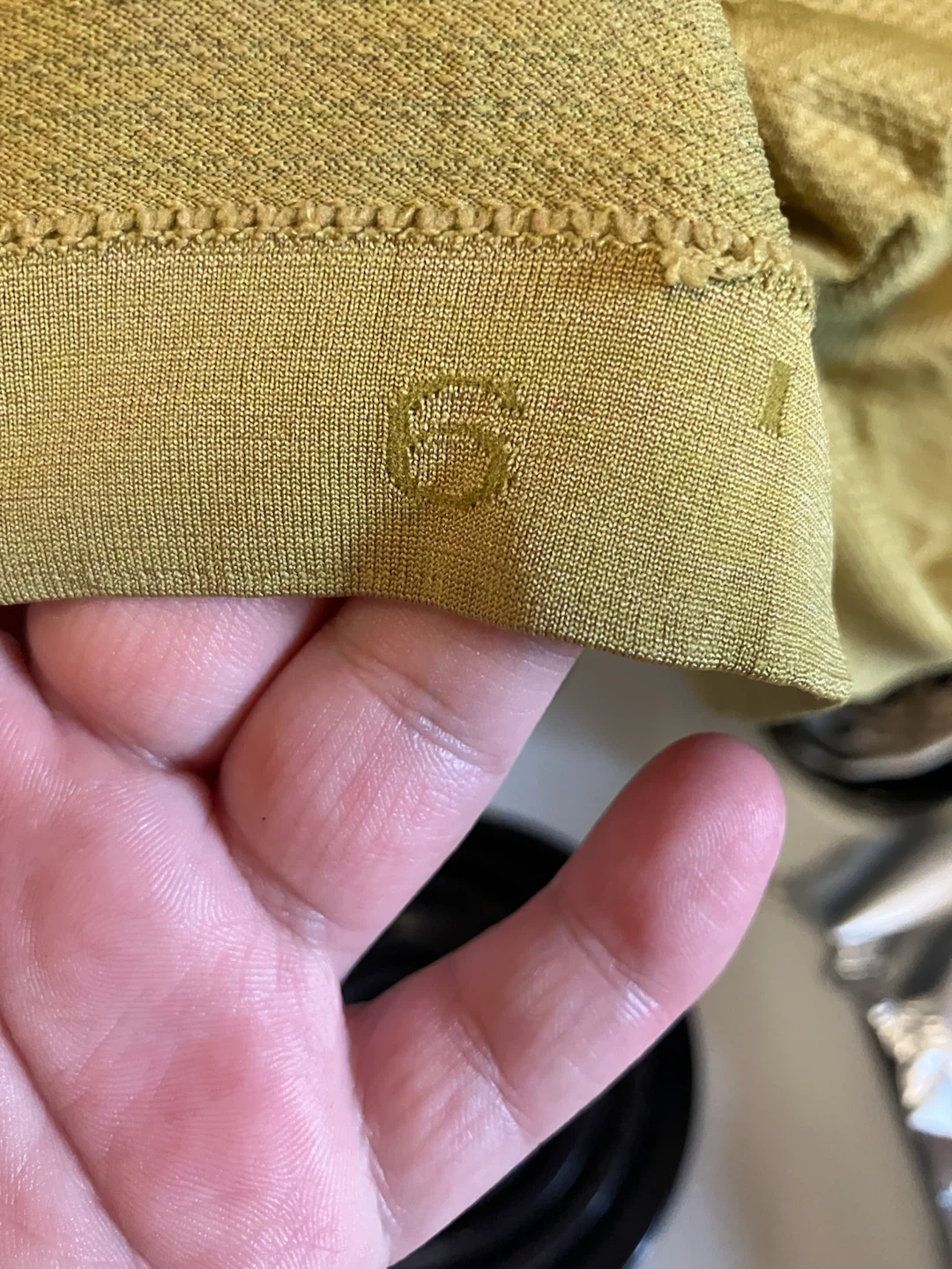 Lululemon Long Sleeve Athletic Top - photo 3