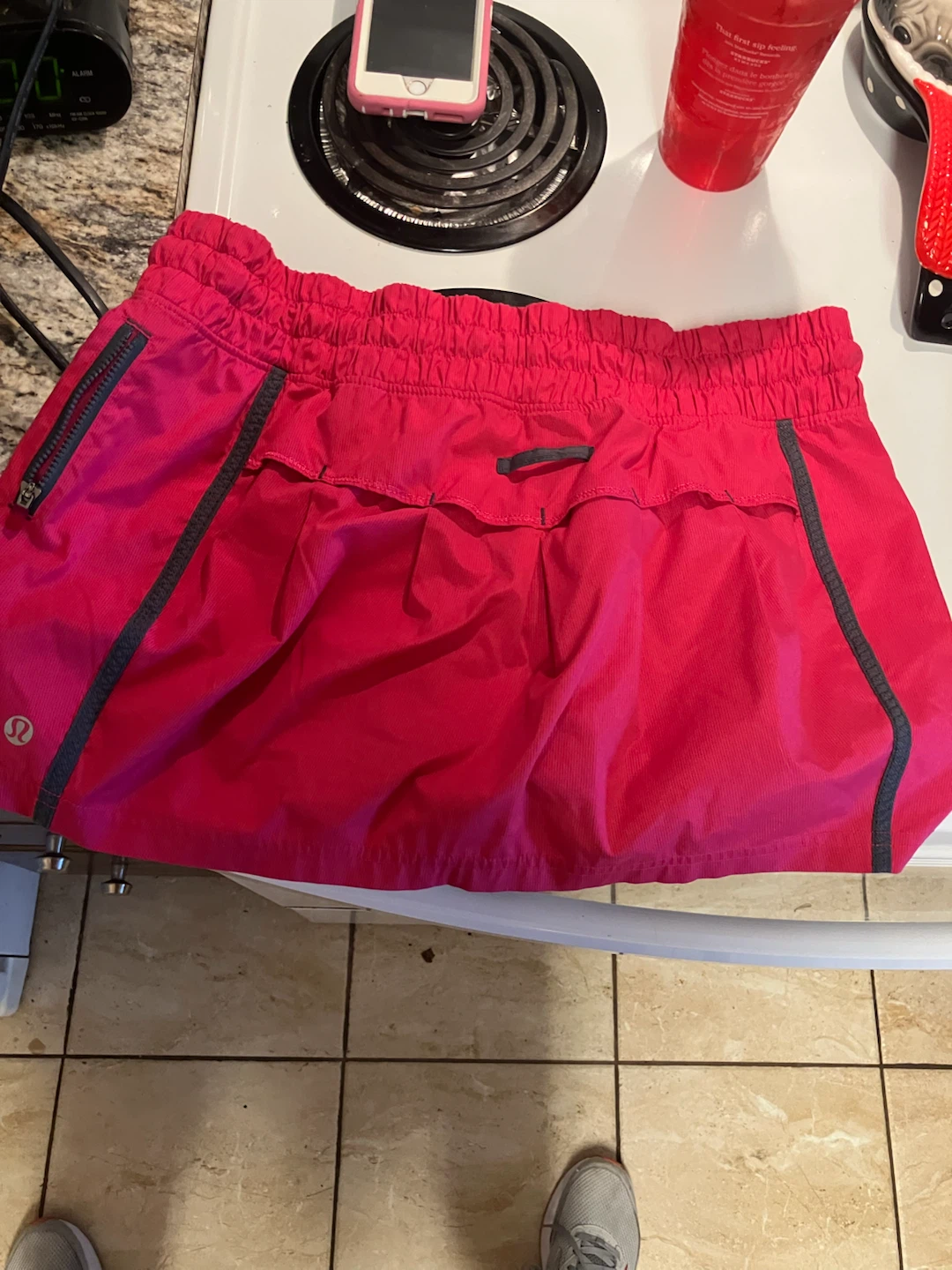 Lululemon Pink Running Skirt Size 8 - photo 3