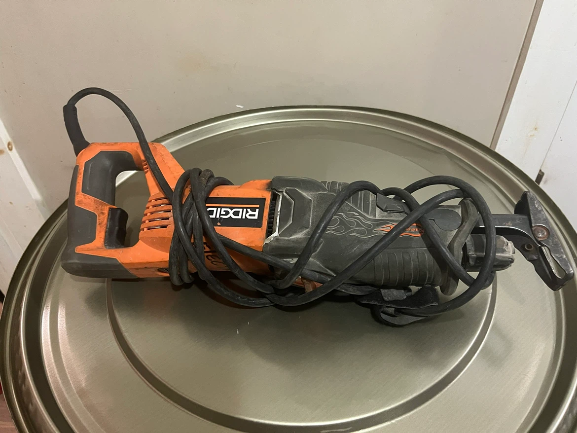 Ridgid R3002 Fuego Reciprocating Saw