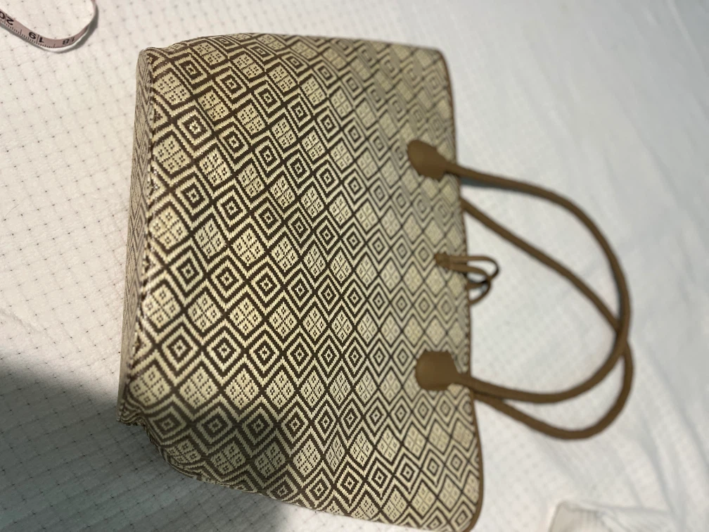 Neiman Marcus patterned tote bag - photo 5