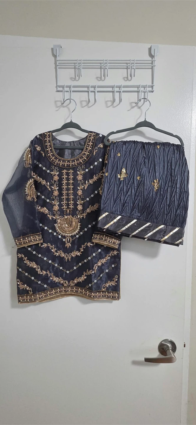 Embroidered Navy Blue Pakistani Suit - photo 2