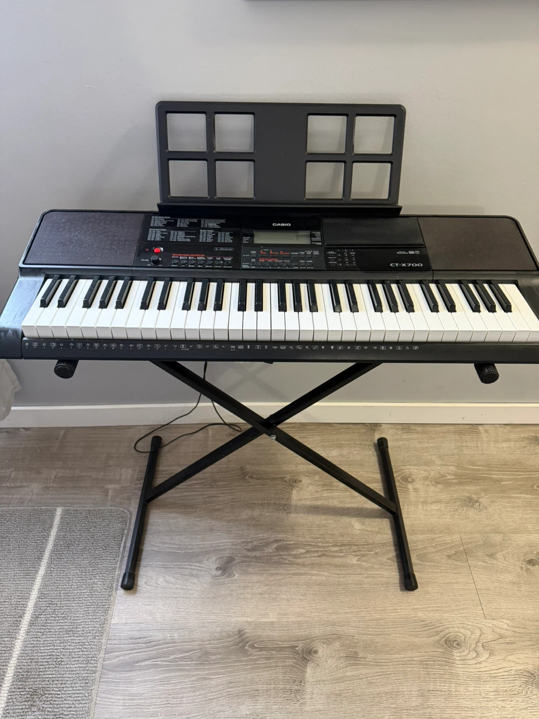 Casio CT-X700 Keyboard with Stand