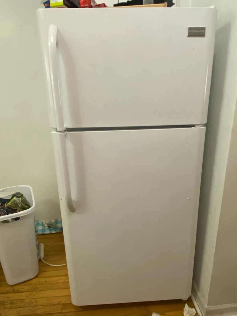 Frigidaire 30-Inch White Top-Mount Refrigerator