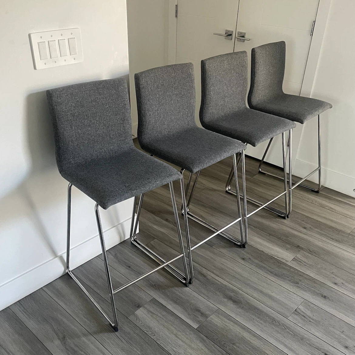 4 Bar Stools
