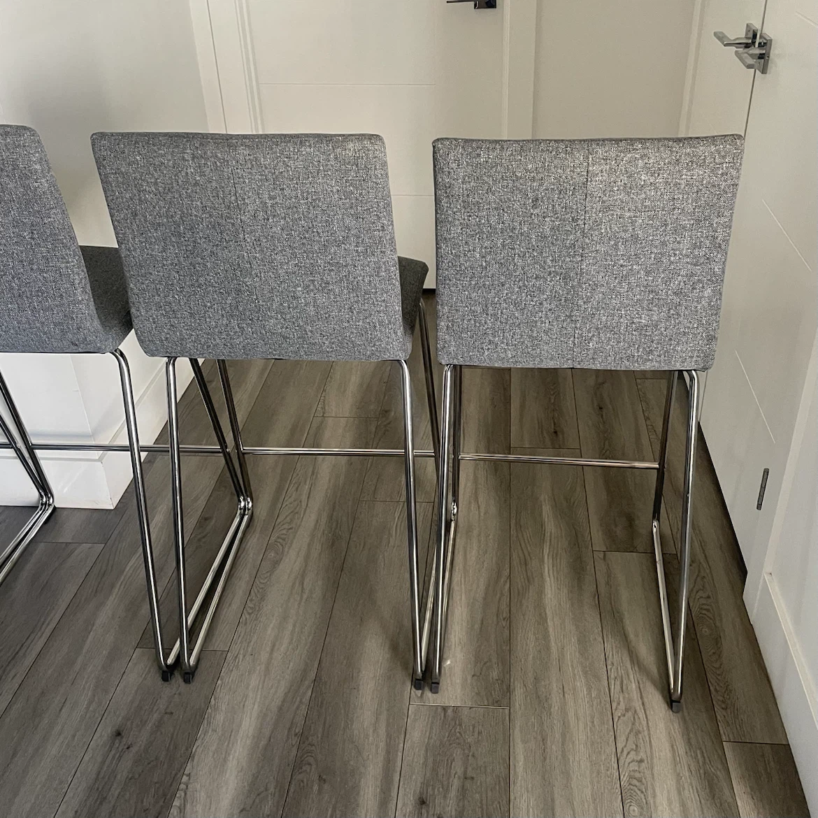 4 Bar Stools - photo 5