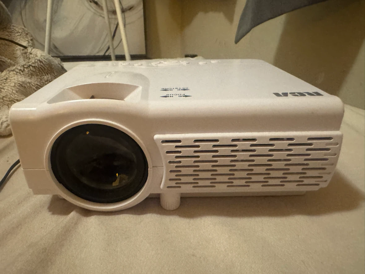 RCA Home Theater Projector RPJ203-COMBO - photo 2