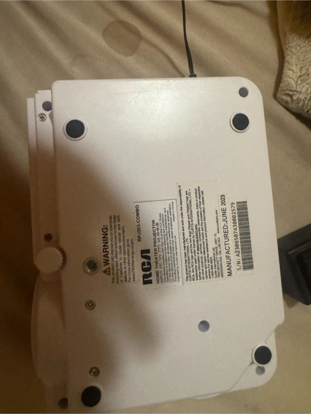 RCA Home Theater Projector RPJ203-COMBO - photo 3
