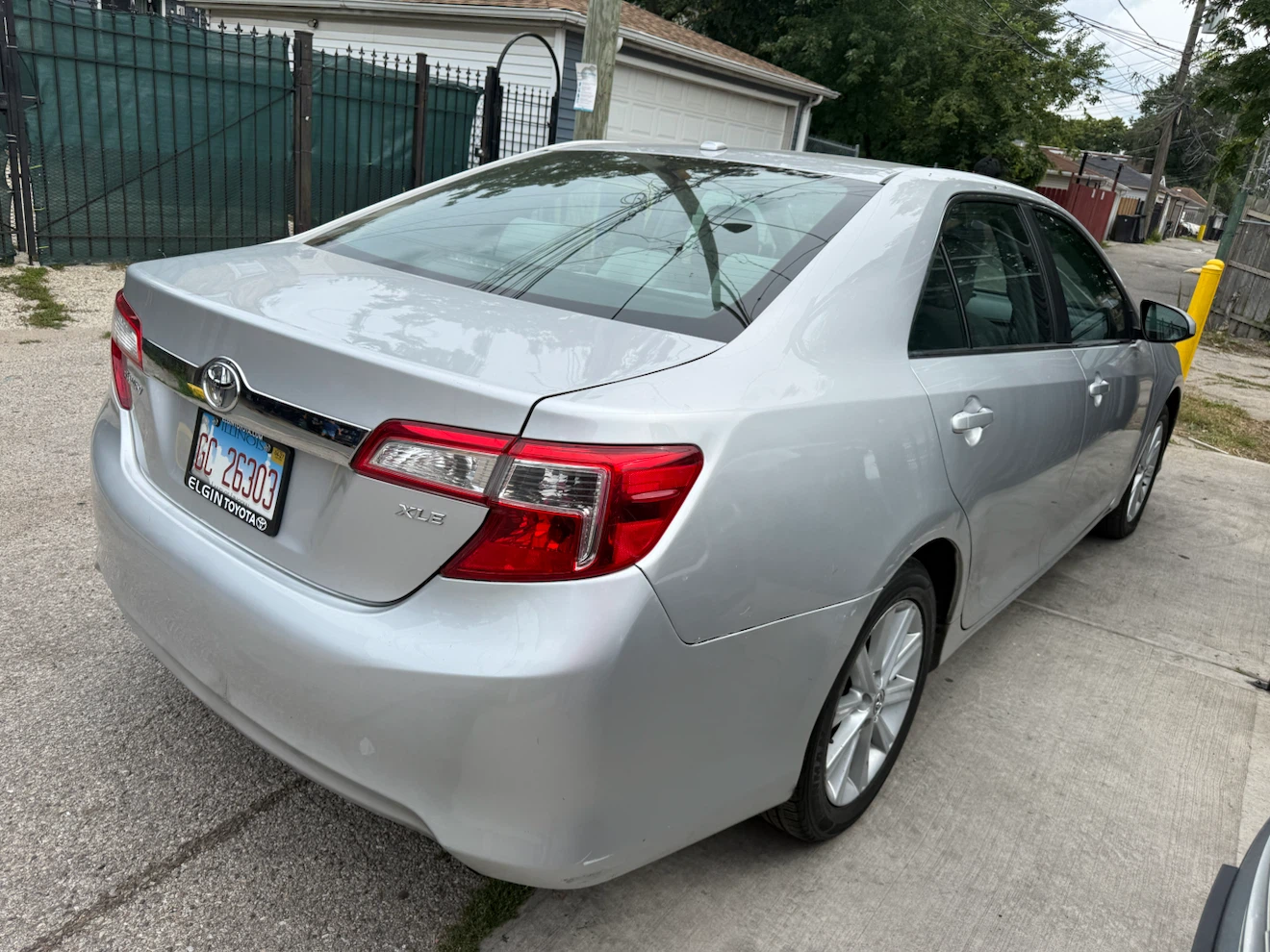 2014 Silver Toyota Camry XLE - photo 5