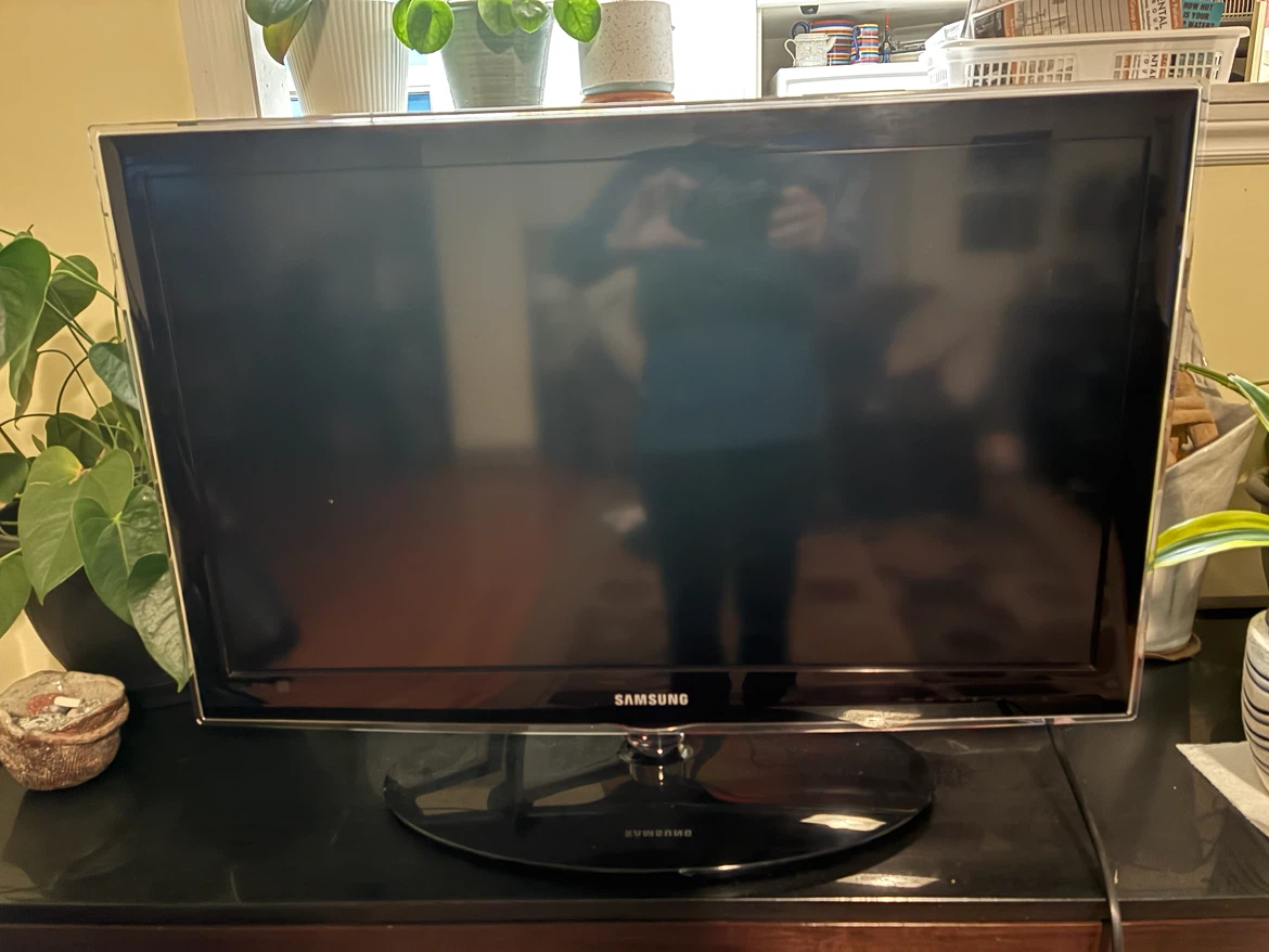 Samsung 32-inch LED Television UN32C4000