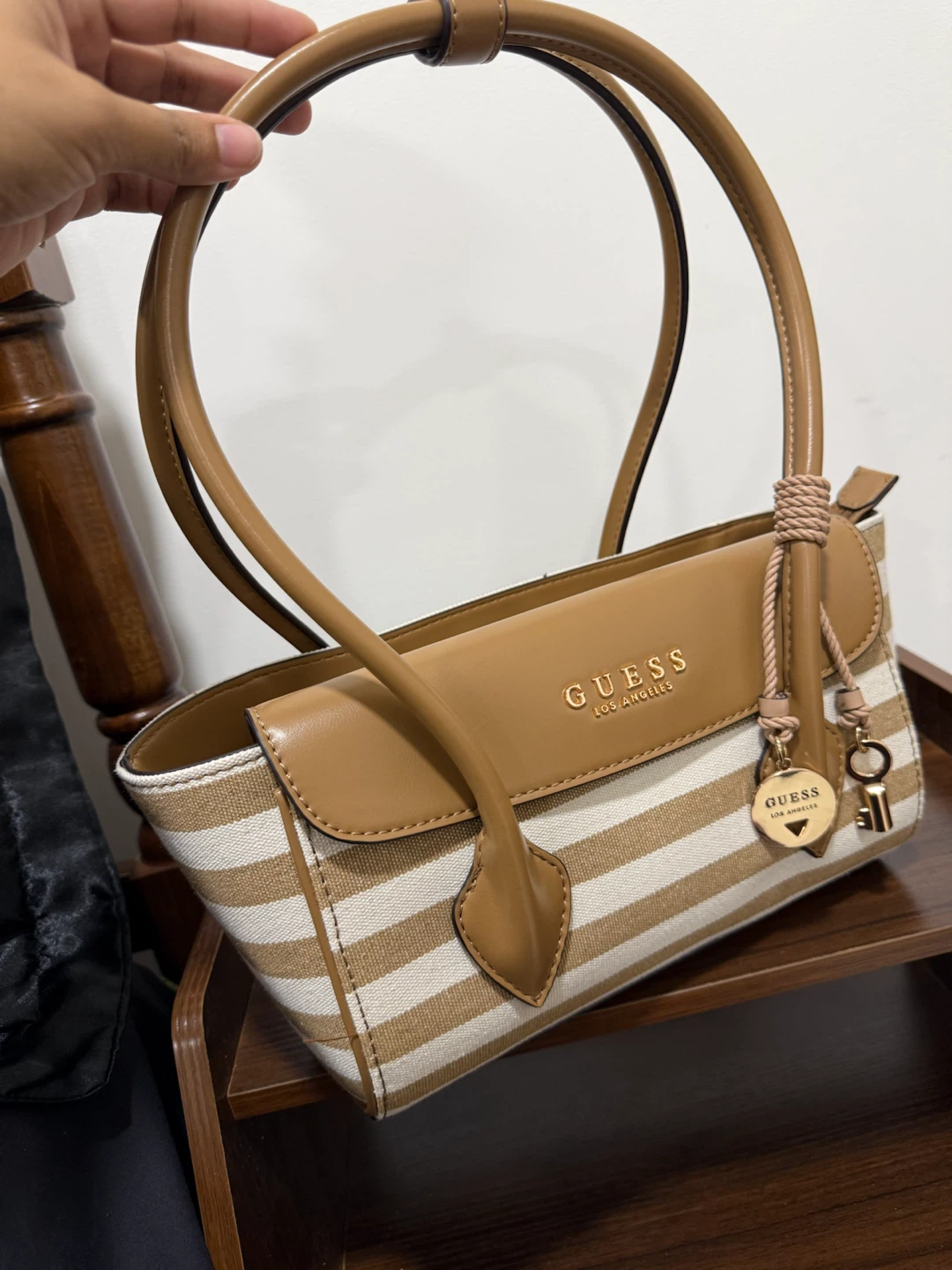 GUESS Los Angeles Striped Shoulder Bag