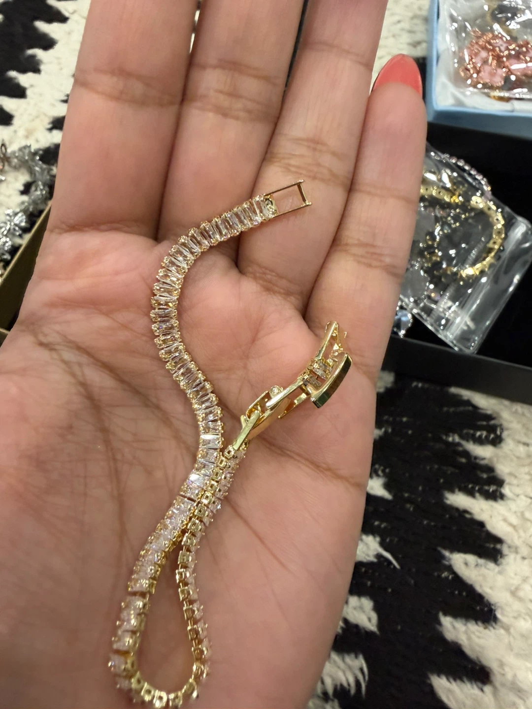 Tennis Bracelet Gold Tone Baguette Crystals - photo 3