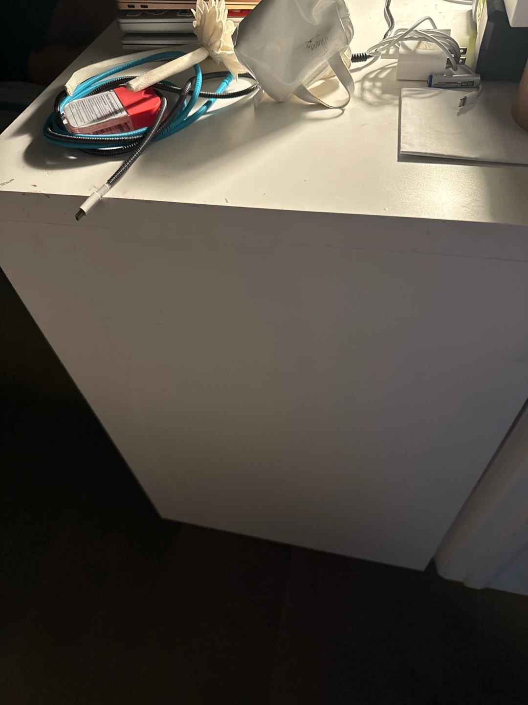 White desk/ study table - photo 2