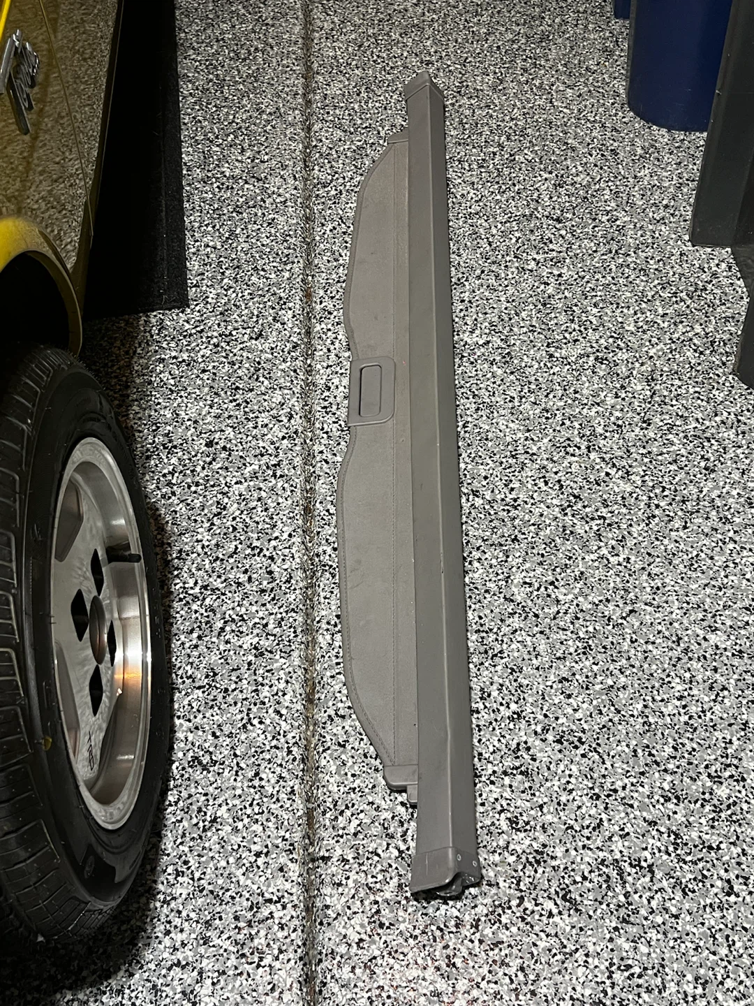Subaru Forester Grey Retractable Cargo Cover 2003 - 2008