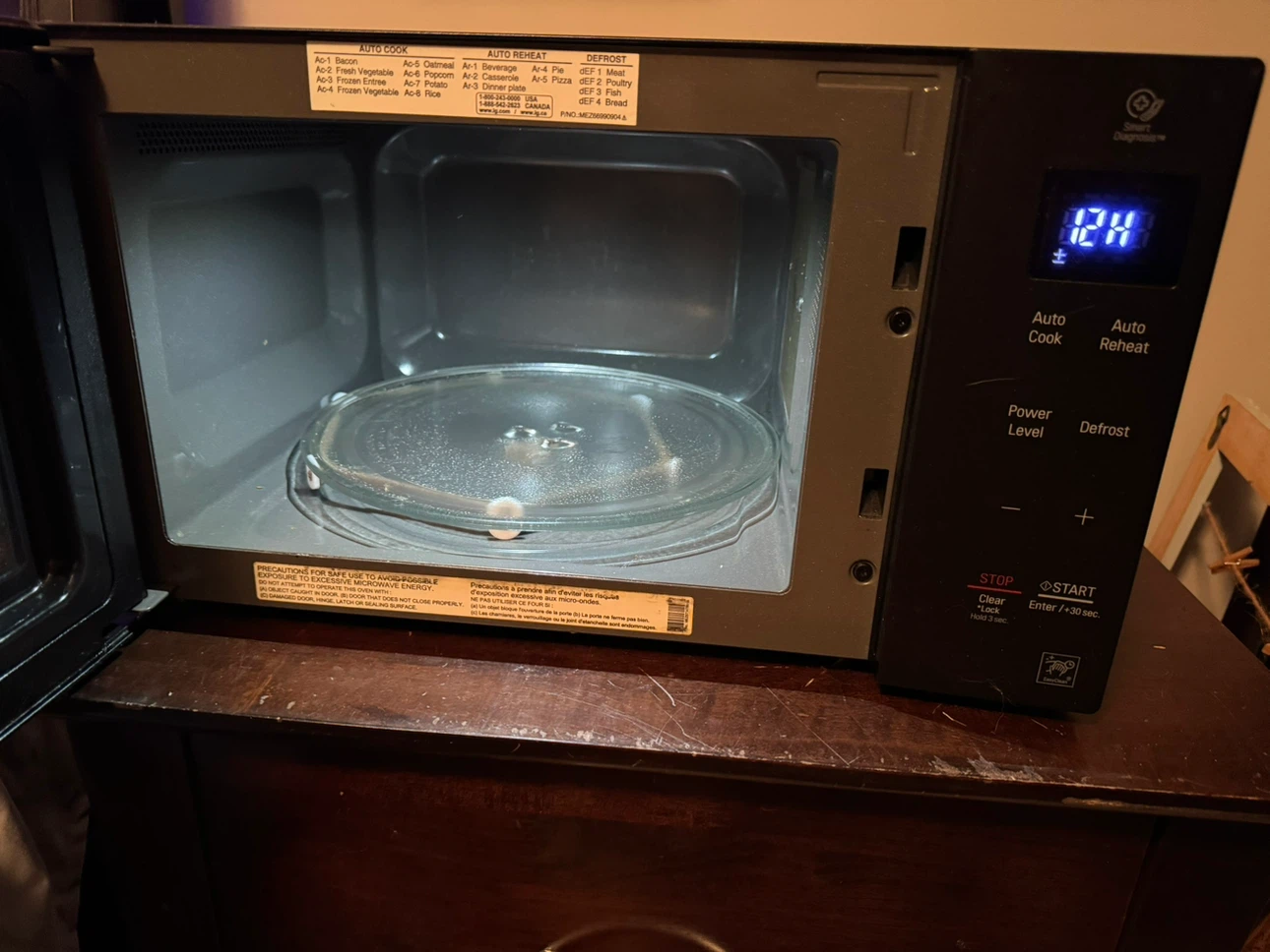 LG Stainless Steel Microwave Oven 1200W - photo 3