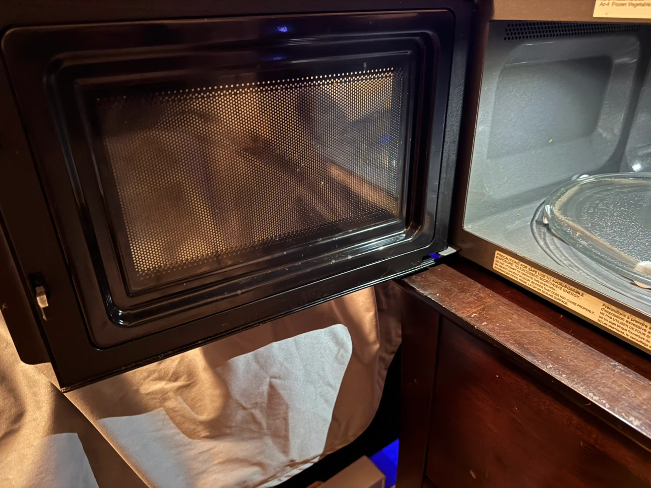 LG Stainless Steel Microwave Oven 1200W - photo 4