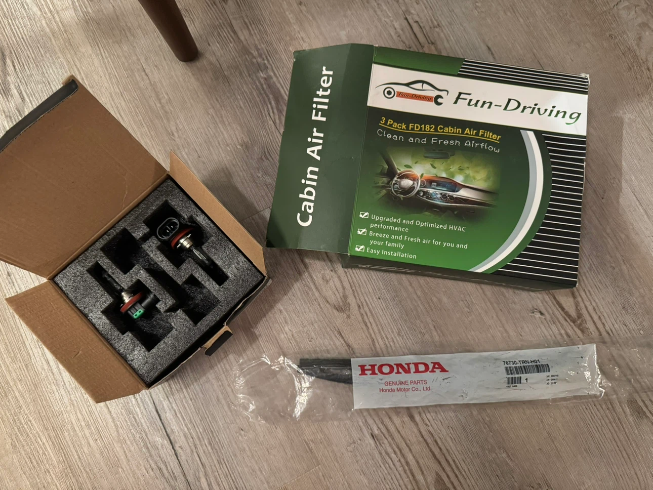Honda CRV Genuine Parts - Cargo Cover, rear wiper, Halogen bulbs