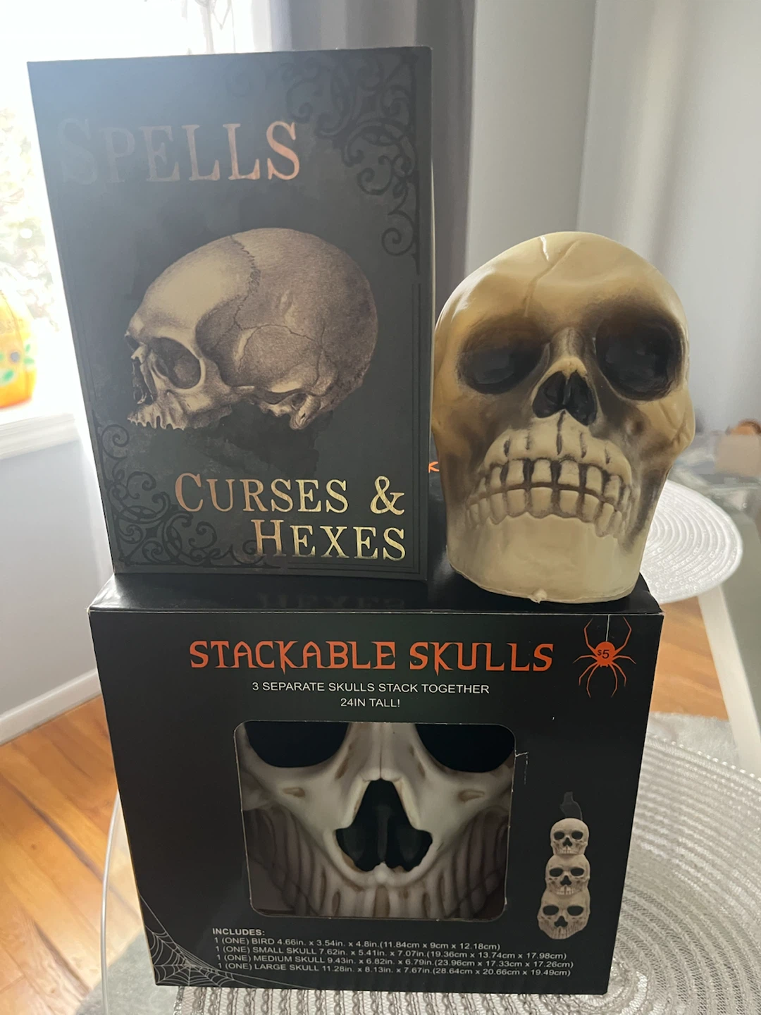 Stackable Skulls Halloween Decoration