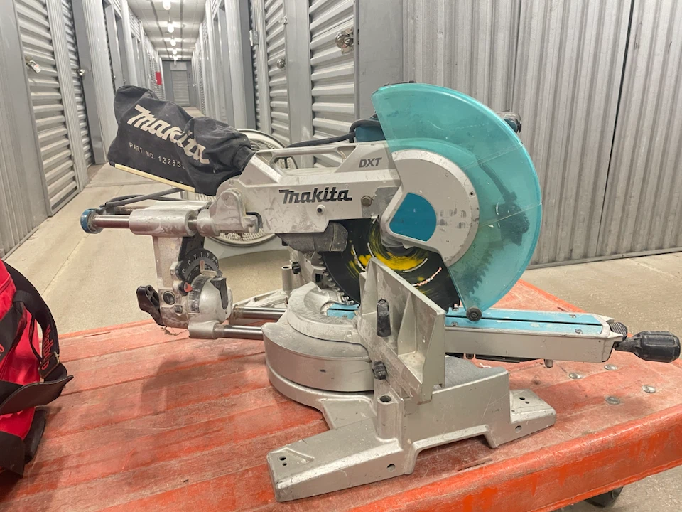 Makita LS1216L 12-inch Dual Slide Compound Miter Saw