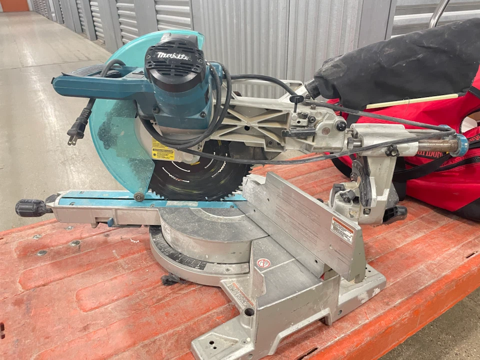 Makita LS1216L 12-inch Dual Slide Compound Miter Saw - photo 4