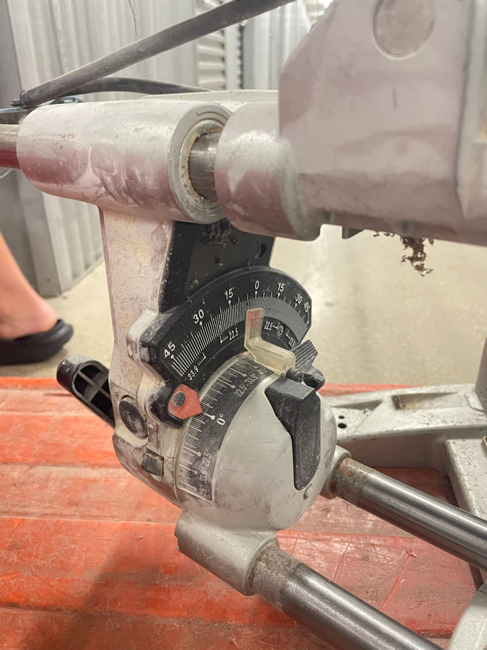 Makita LS1216L 12-inch Dual Slide Compound Miter Saw - photo 5