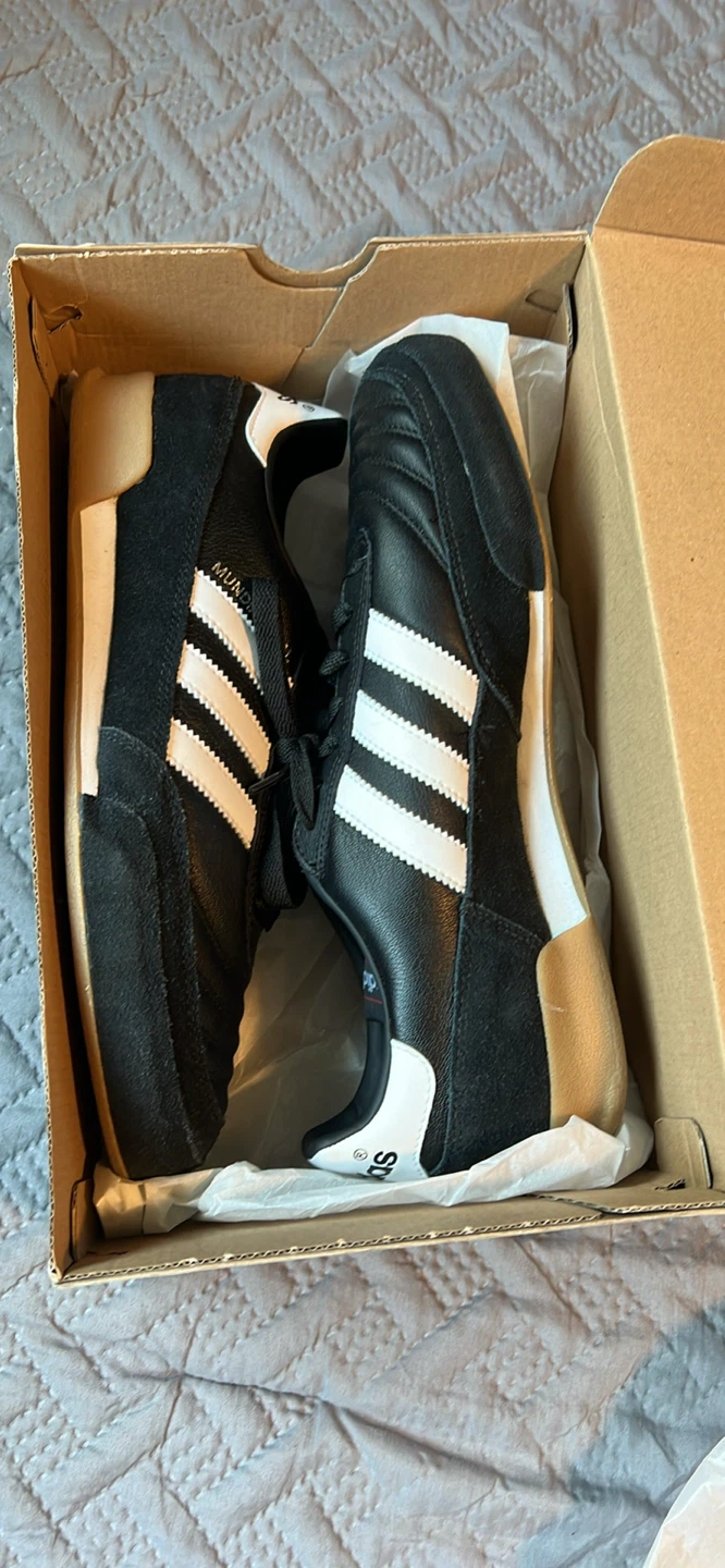 adidas Copa Mundial Indoor Soccer Shoes Size 9
