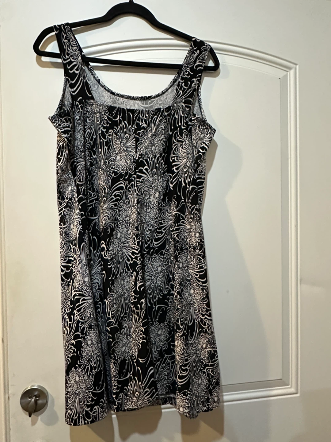 Jolie Sleeveless Dress Size M - photo 2