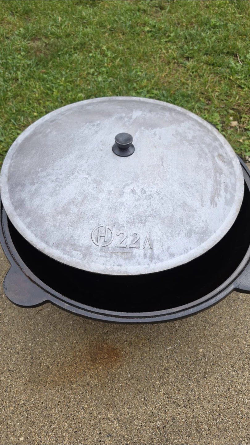 Cast Iron Dutch Oven Pot with Lid - photo 4