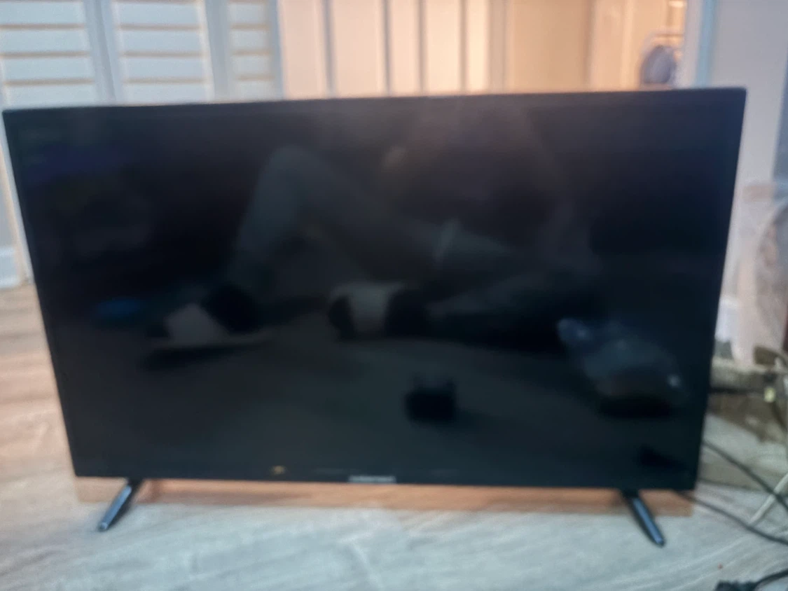 Element Flat Screen TV - photo 2