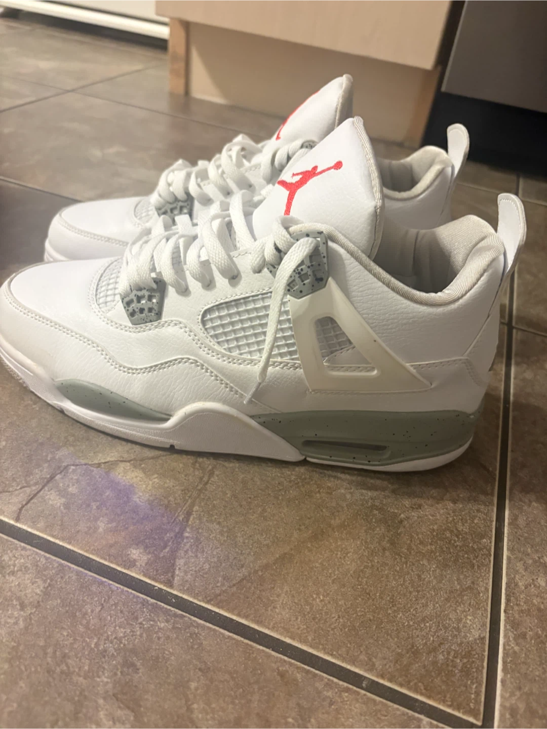 Nike Air Jordan 4 White Oreo Sneakers Size 11 - photo 2