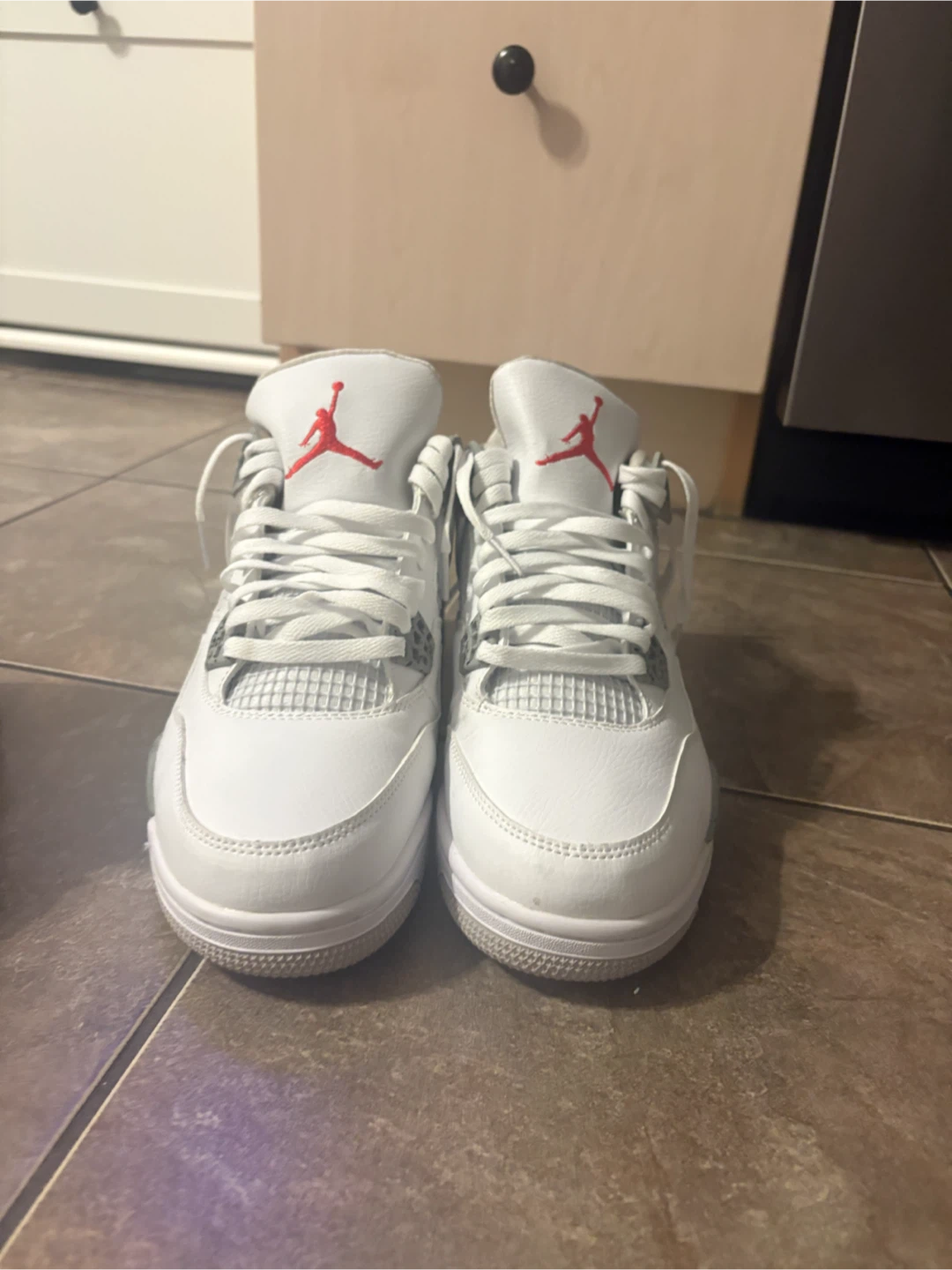 Nike Air Jordan 4 White Oreo Sneakers Size 11 - photo 3