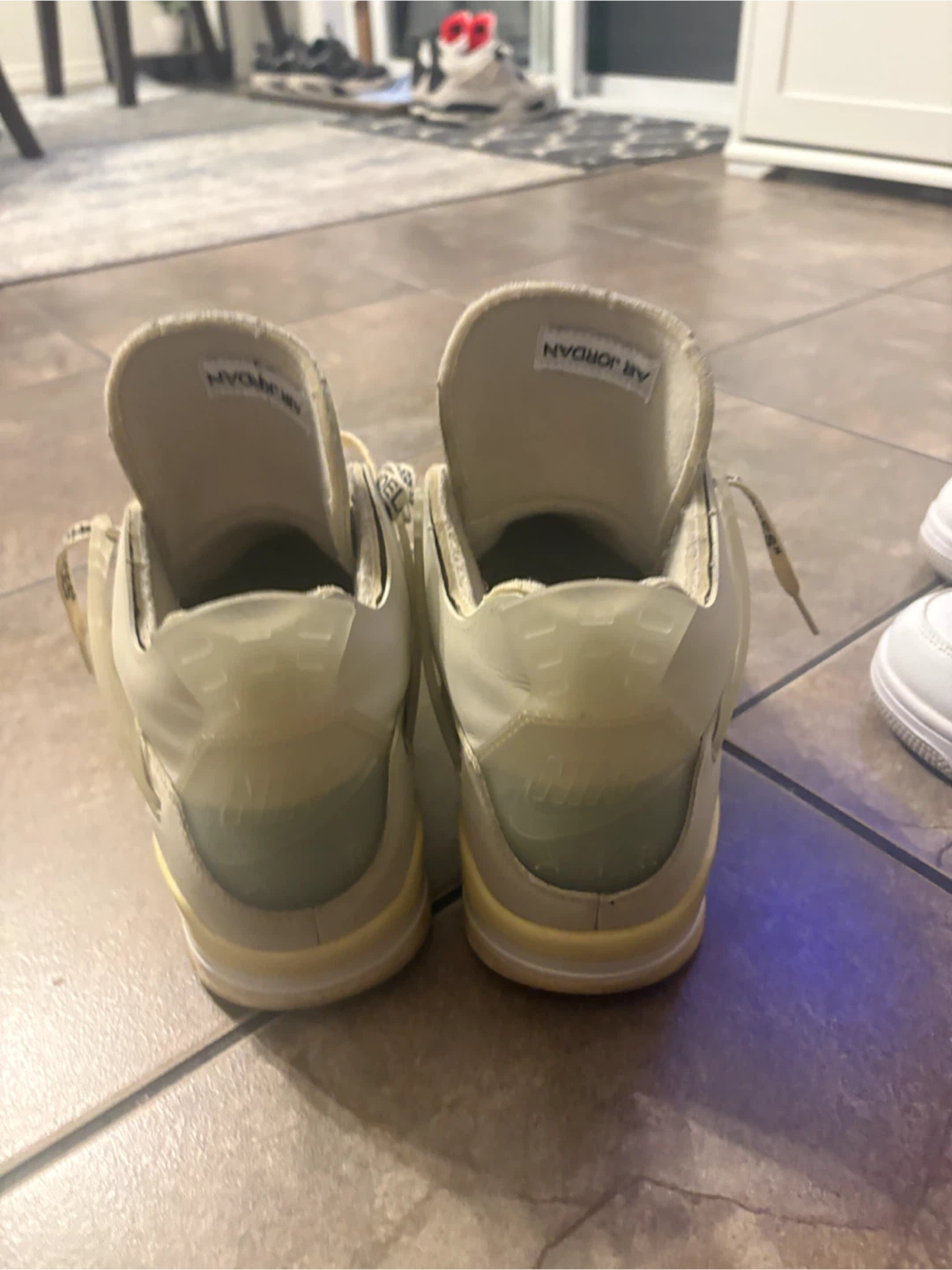 Nike Air Jordan 4 Off-White Sail, US 12.5 - photo 3